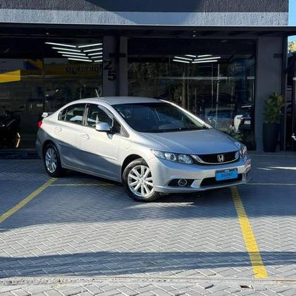 HONDA CIVIC 1.8 LXS 16V FLEX 4P AUTOMÁTICO
